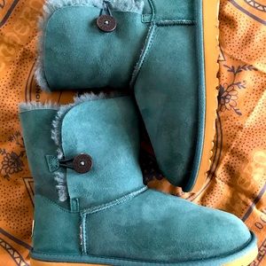 NEW UGG Bailey Youth 6/women’s 8 Boots Poseidon (Teal)